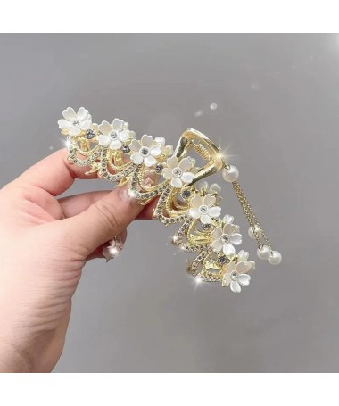 Pince Couronne de Fleurs Blanches